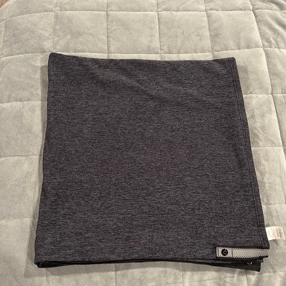 Lulu Lemon Snap Scarf
